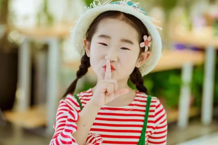 演员张筱萱,光影世界的闪耀之星