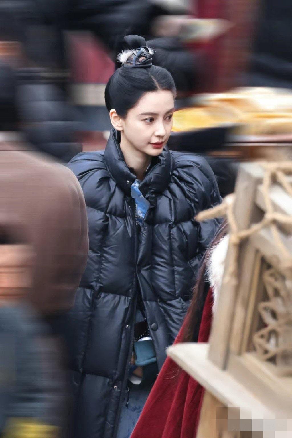 宋威龙最新风采,青春活力的璀璨之星亮相!