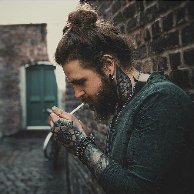 最新丸子头流行趋势,时尚魅力席卷全球,展现个性风采