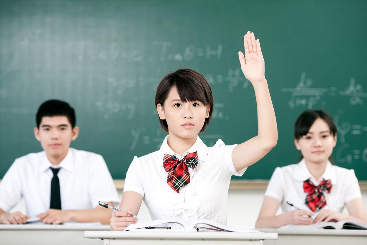 高考最新素材,青春奋斗与时代担当的担当精神