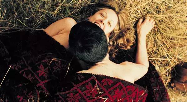 探寻人性之美,最新好看的伦理片推荐与赏析